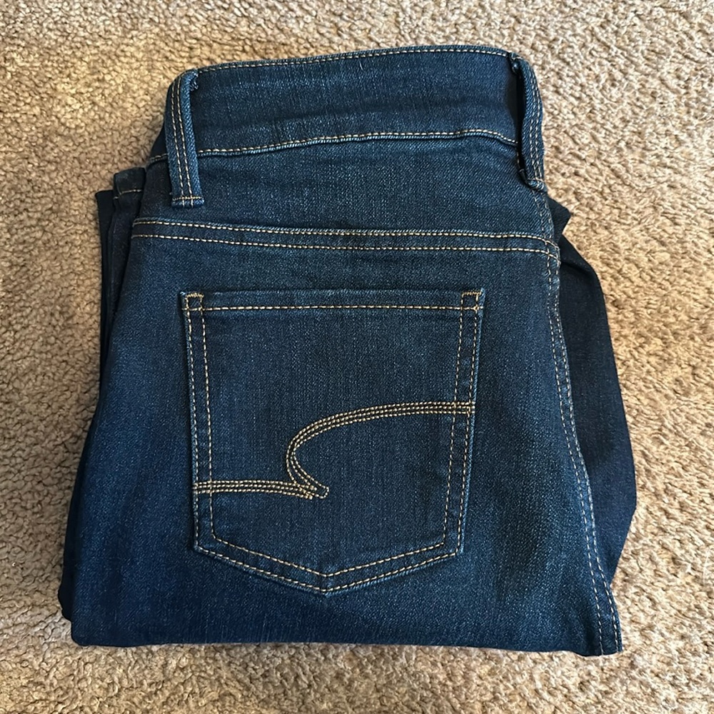 Time and Tru straight leg dark wash jeans